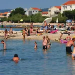Front In Apartamento