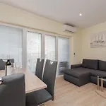 Apartamento Front In