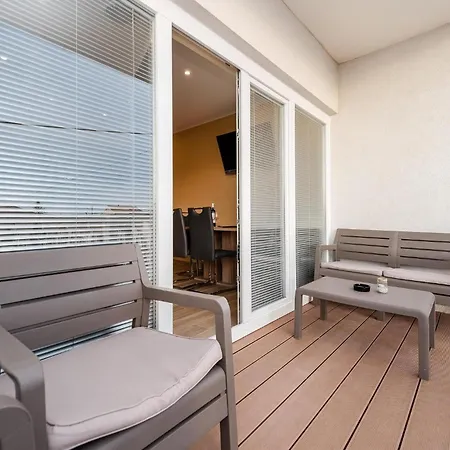 Apartament Front In Sukošan
